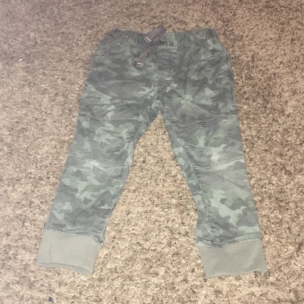 Green camo joggers